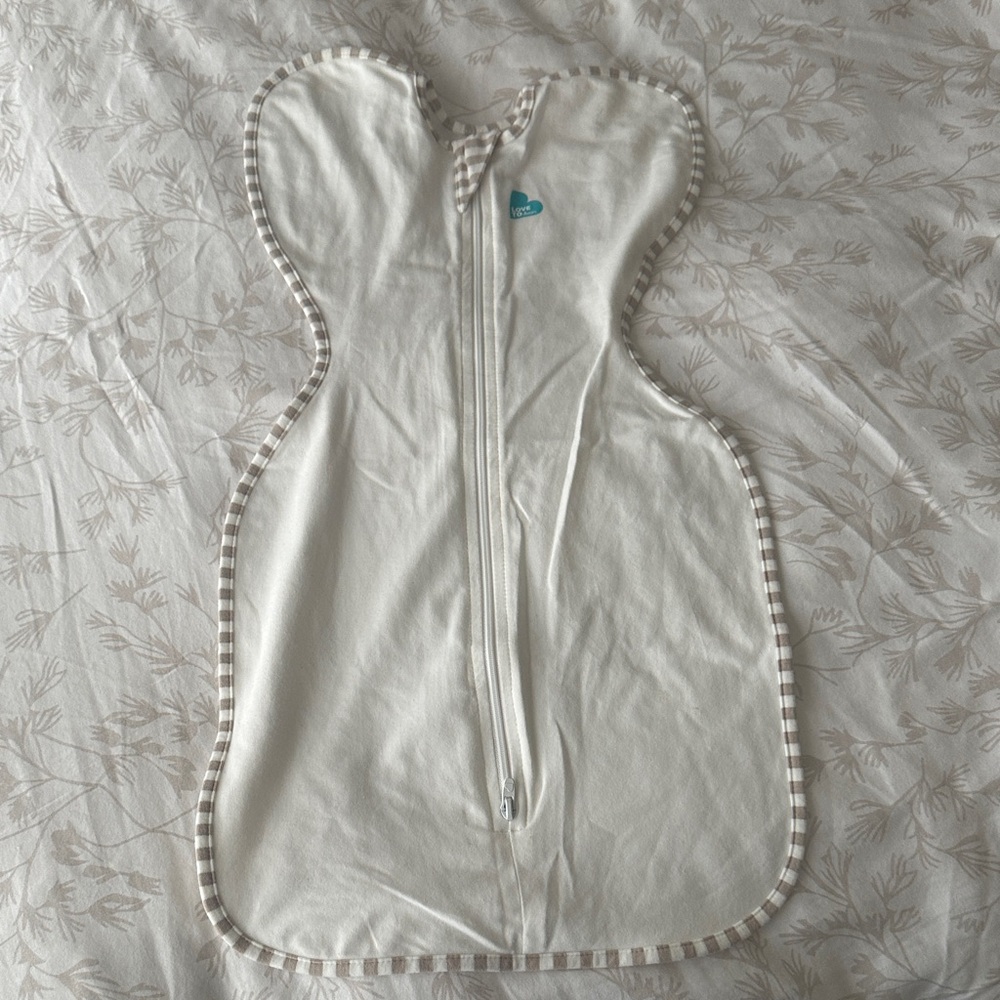 Love to Dream Cream Baby Swaddle. Size S